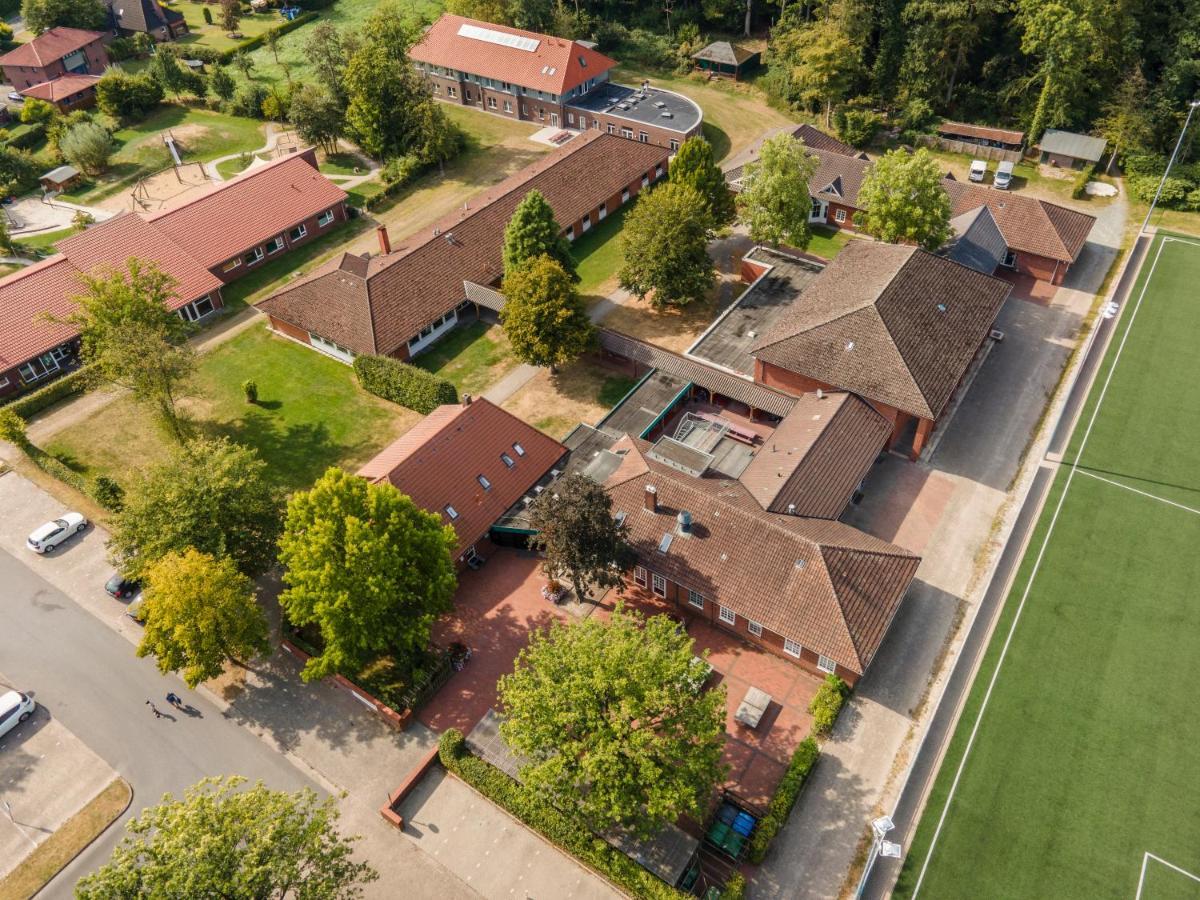 Hoessensportzentrum Westerstede Exterior foto